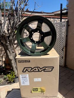 16” Rays Gramlights 57DR-X 16x8.5 -10 6x139.7