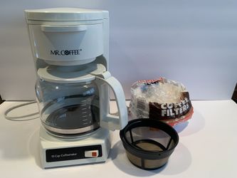 Vintage Mr Coffeemaker, 10 cups, plus bag of filters