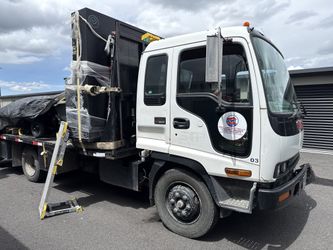 2004 GMC WT5500 Flatbed Work Truck – 6-Speed Diesel