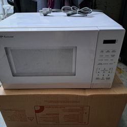 Sm Microwave 4 Sale 