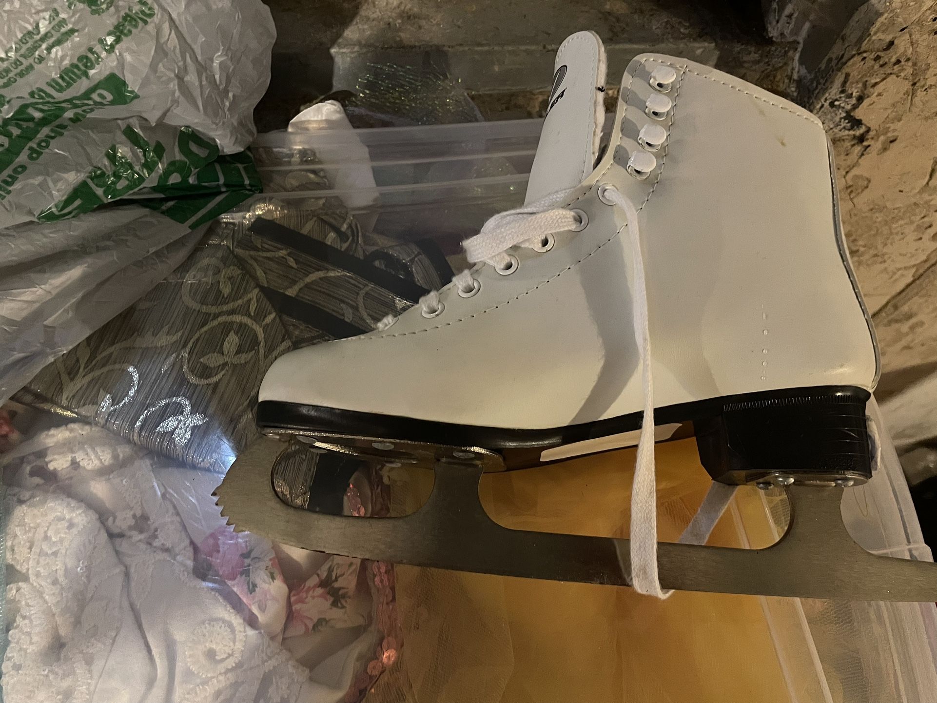 Kids Ice Skates