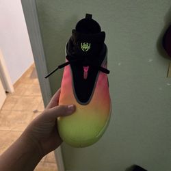 Addidas Don Issue 7. 