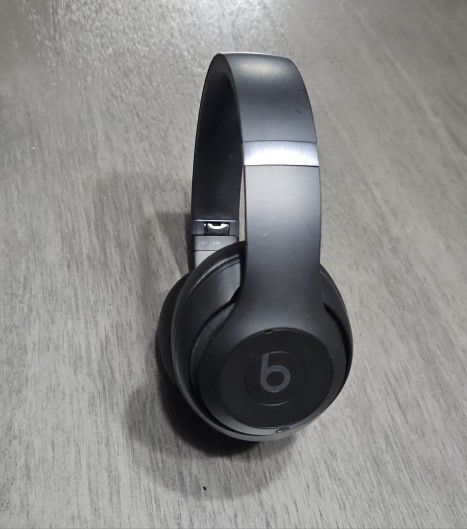 Beats Studio Pro