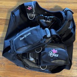 BC Women’s M Brand New