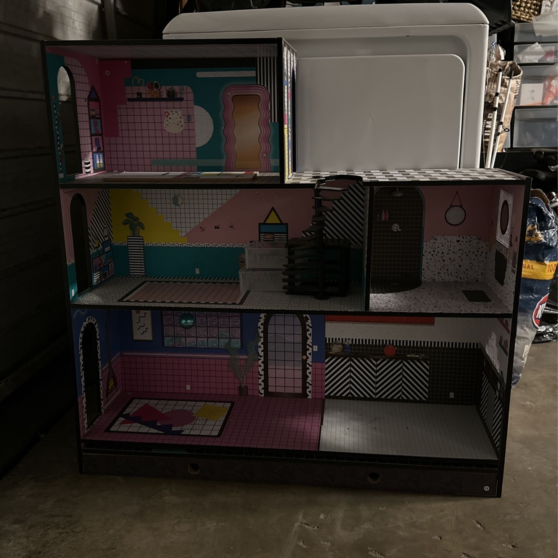 LOL Surprise doll House