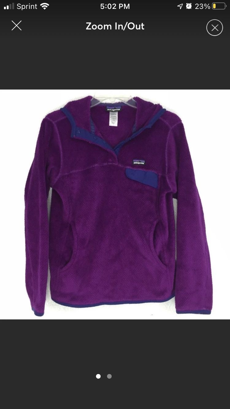 Purple Ladies Patagonia Hooded Small Pullover