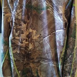 🔥 ONLY $20!! EX COND MED CAMO UNDER ARMOR COLD GEAR SCENT CONTROL COMPRESSION SHIRT! 