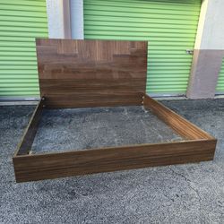 Modern Italian ALF DaFrè Bedroom Set king - 4 Piece
​(delivery available)