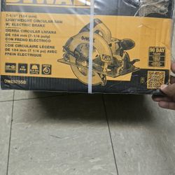 Dewalt Circular Saw 