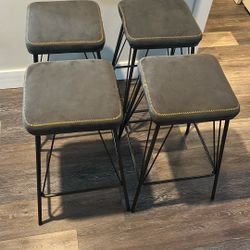 Bar Stools 