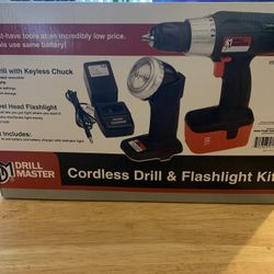Drill Master cordless drill and flashlight kit NEW