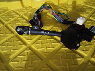 CONTROL HANDLE FOR BLINKER SIGNAL WITH CRUISE CONTROL