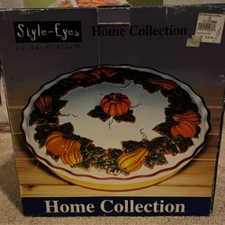 Style Eyes by Baum Bros Pumpkin Pie keep with lid