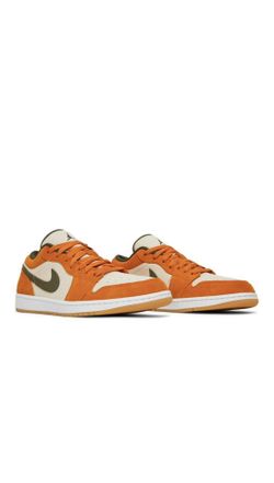 Air Jordan 1 Low SE Light curry 