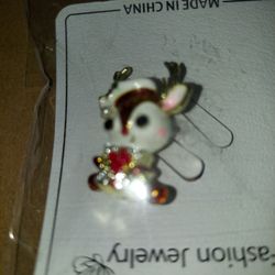 Reindeer Brooch 
