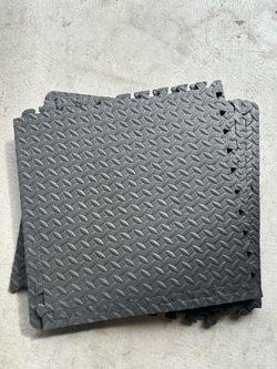6 Piece Interlocking Black Foam Mats (2'x2') - Garage Mat
