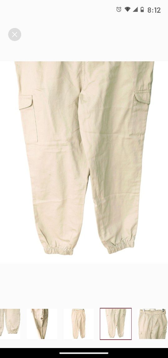 NWT Guess Khaki Padgett Twill Women's Cargo Pants.
