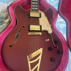 DAngelico Deluxe DC wine red 