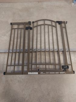 Pet gate