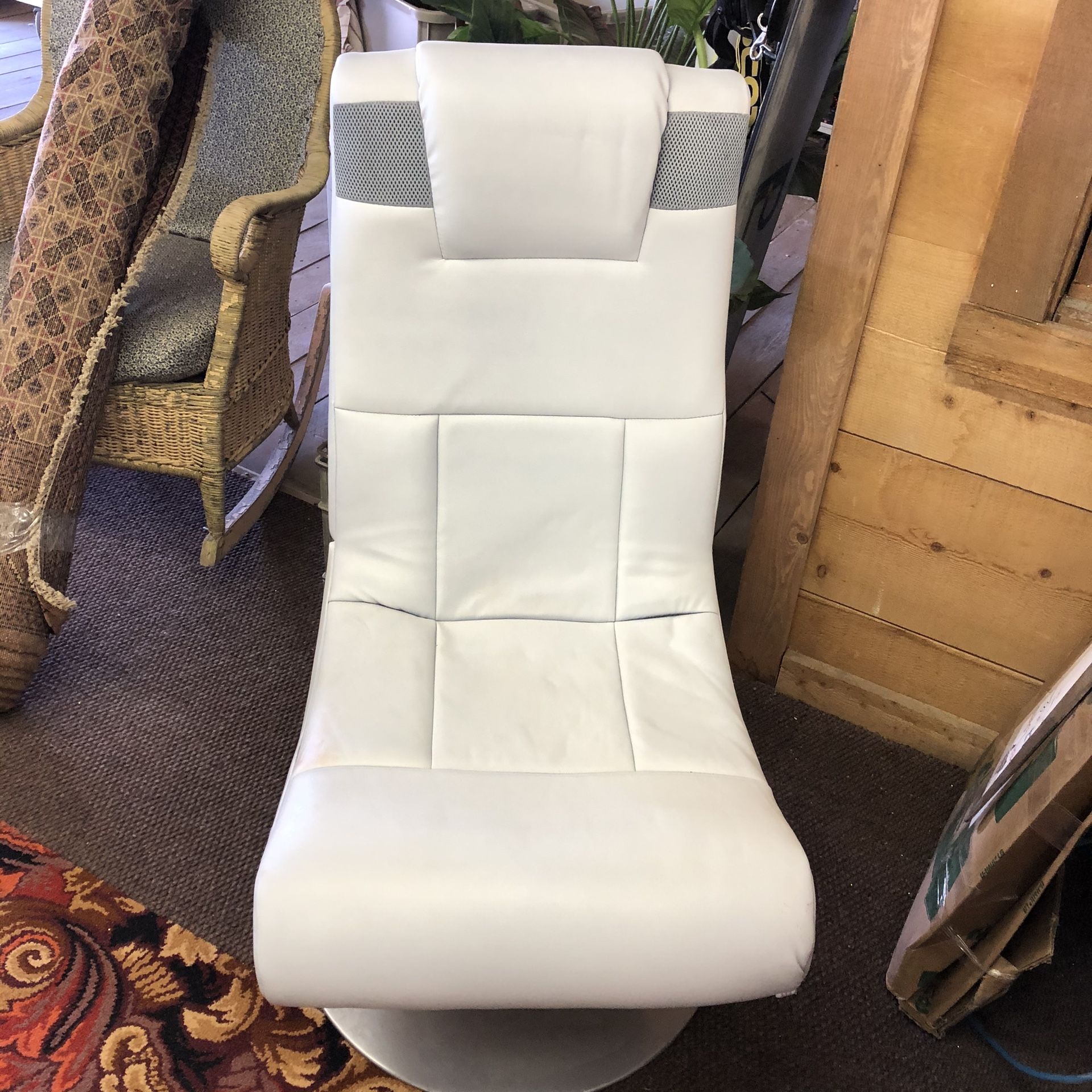 Gaming chair