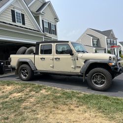 Jeep Gladiator Mopar Twill Soft Top