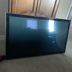 75in Flat Screen TV with Roku 