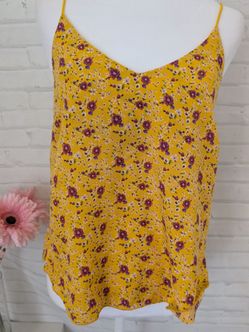 Forever 21 sleeveless top size S