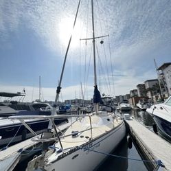 Sailboat 1980 Catalina 38 