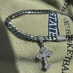 Cross Pendant With Cuban Link