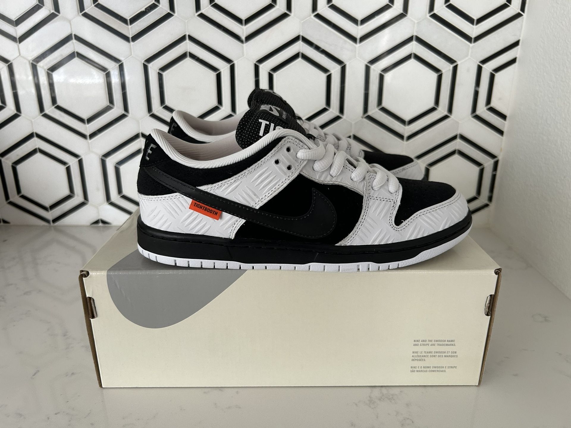 Nike Dunk Low SB X Tightbooth Size 8.5