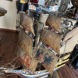 Hand Crafted Model Replica Ships