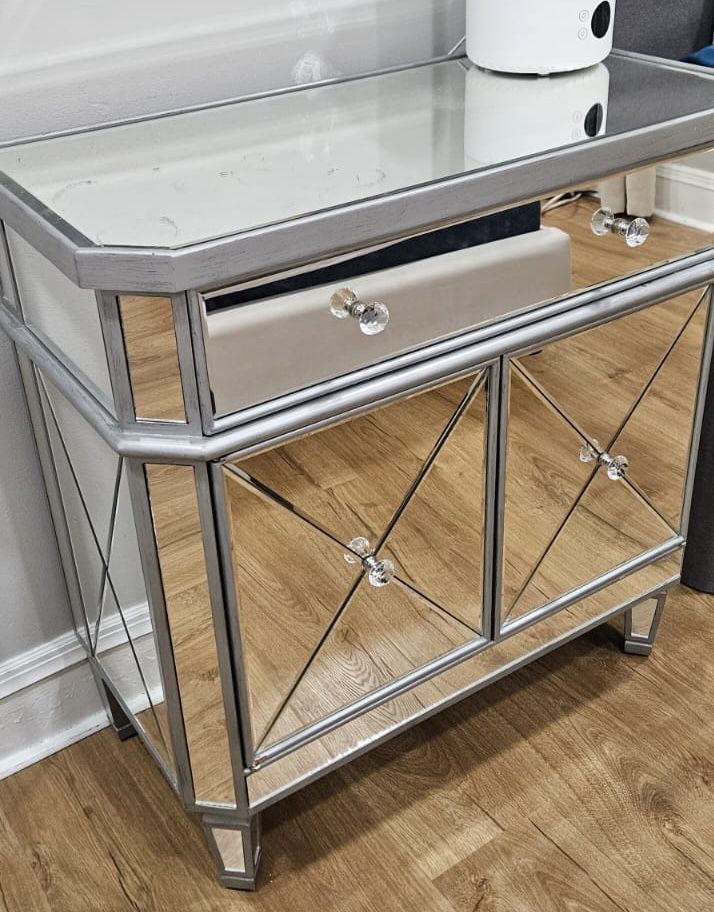 Mirrored Furniture
