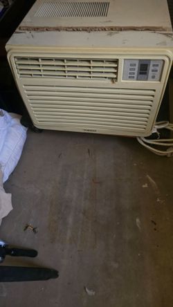 Samsung ac window unit works great blows cold 12300 btus