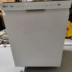 DISHWASHER LG USED JUST A FEW MONTHS