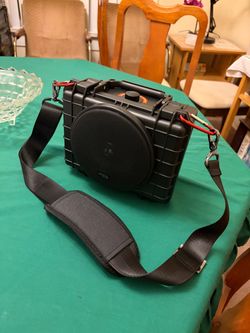 Apache 1800 Speaker box