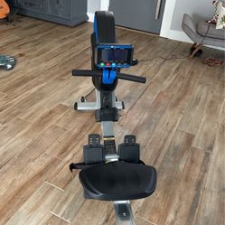 Indoor Rowing Machine Xterra ERG700