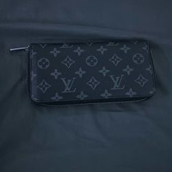 Louis Vuitton Zippy Wallet