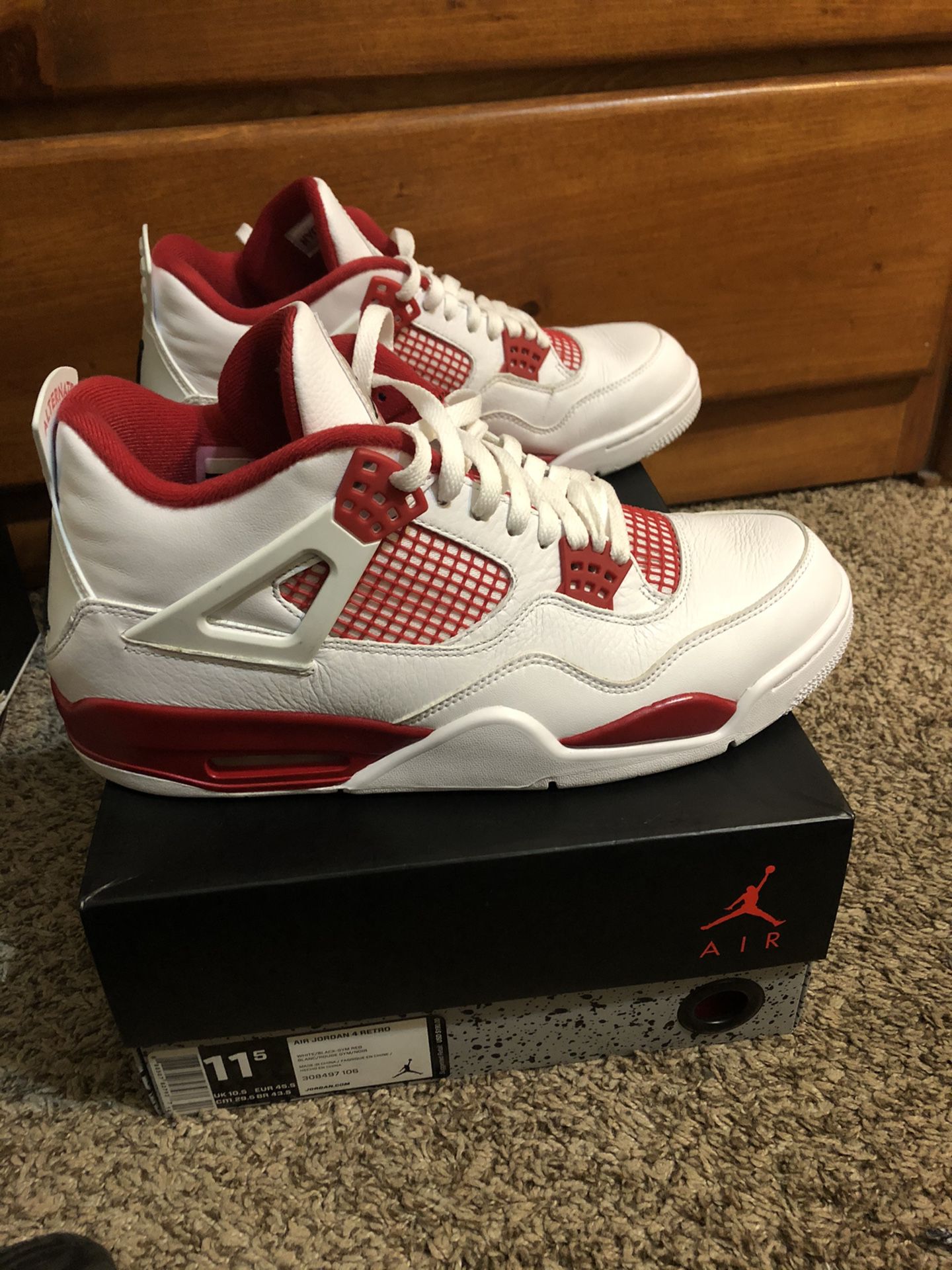 Air Jordan Retro 4 Size 11.5