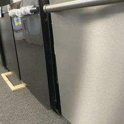 Samsung Dishwashers Stainless Steel Open Box up to 50% Off MSRP