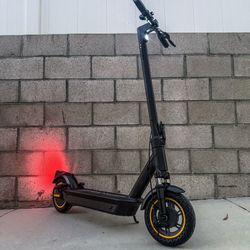 Electric scooter