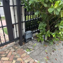 Electric gate stuck or not opening? Fast solution for motor, chain, and sensor issues