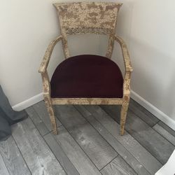 VINTAGE CHAIR
