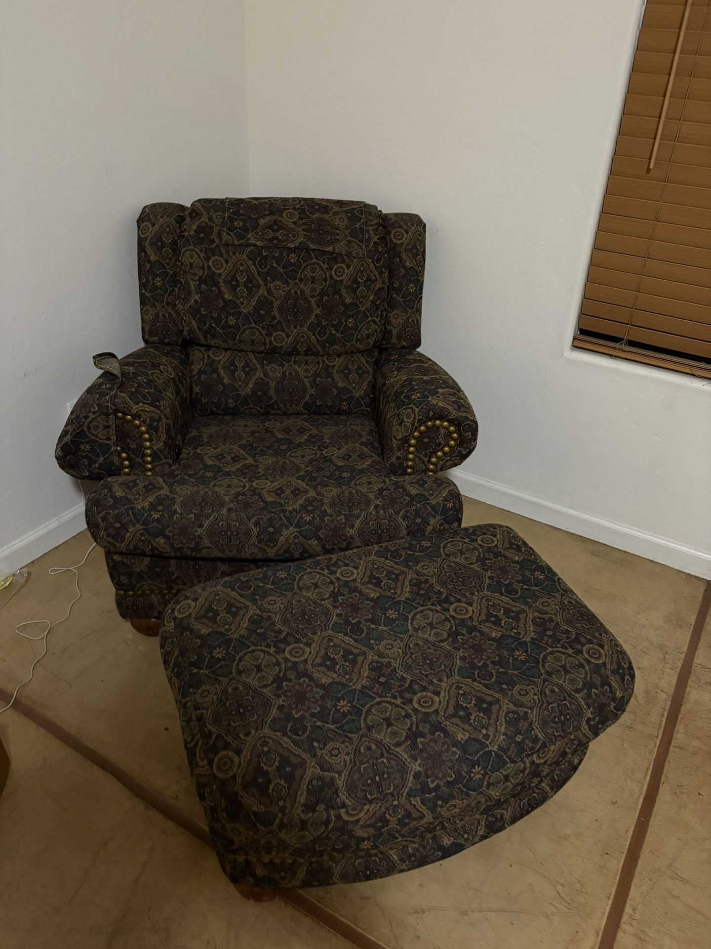 Armchair + Ottoman