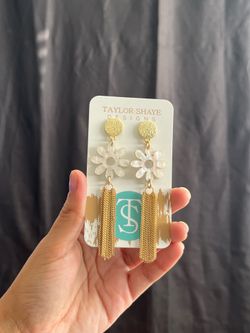 Dangling Tassle Flower Earrings