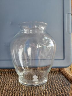 Clear Glass Vase - 7 x 3.75 inches