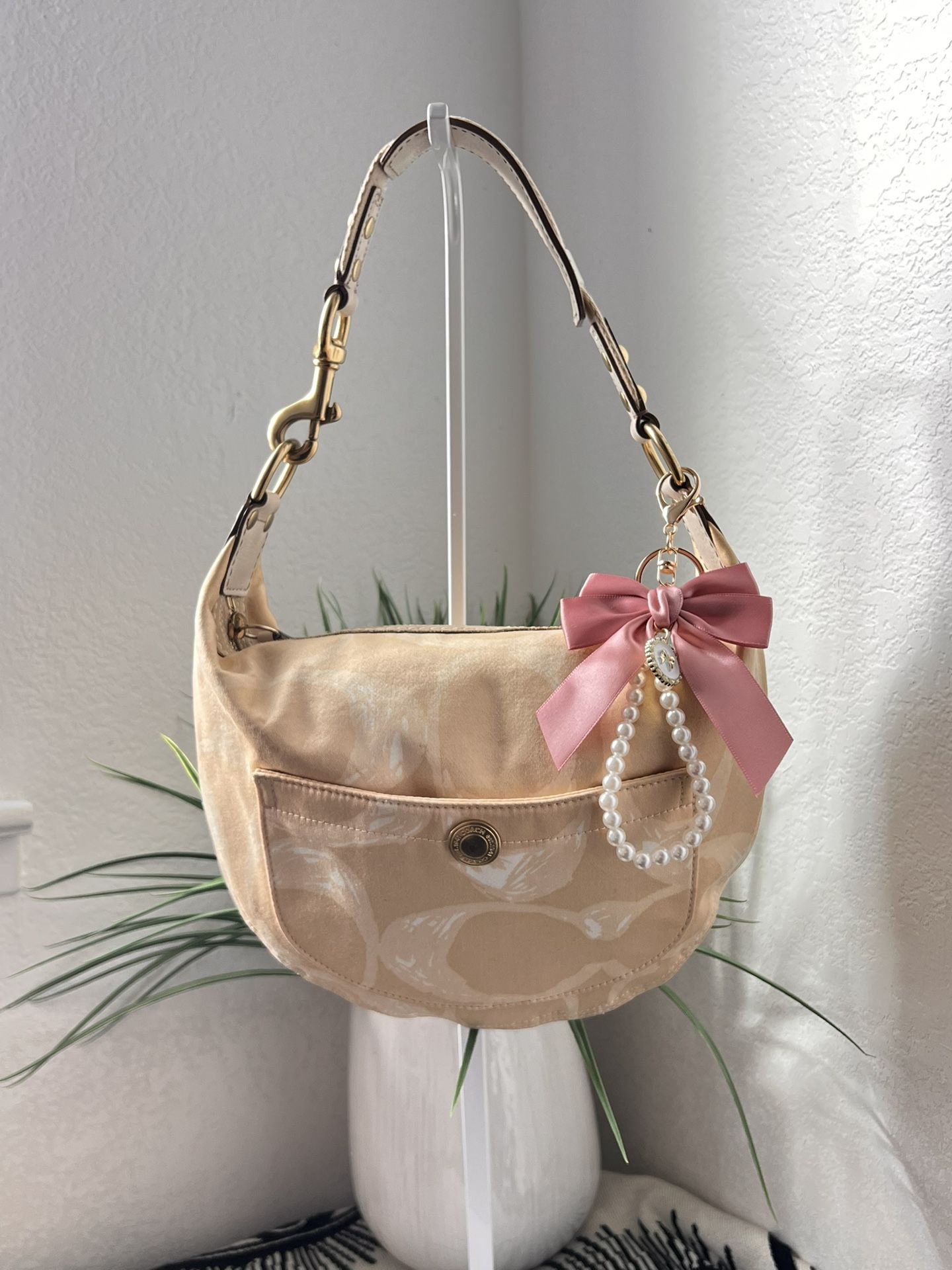 COACH Y2K Hamptons Scribble Signature Hobo Bag