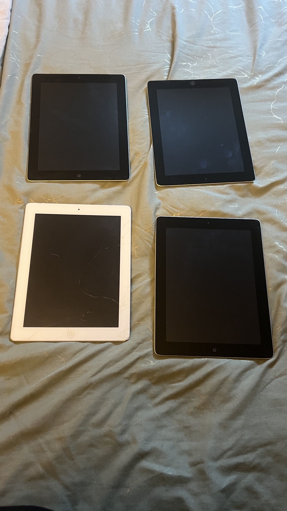 Apple iPads For Parts 