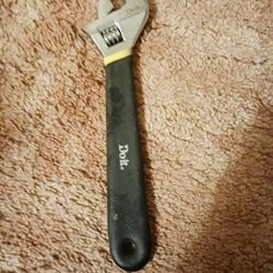  10 In Adjustable Wrench 