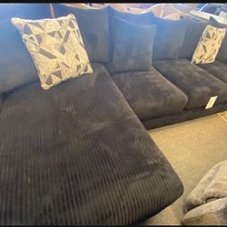 BLACK SECTIONAL Custom  Made Plush Deep Seating pocket coil high density foam construction accent pillows included