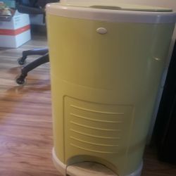 Dekor Diaper Pail